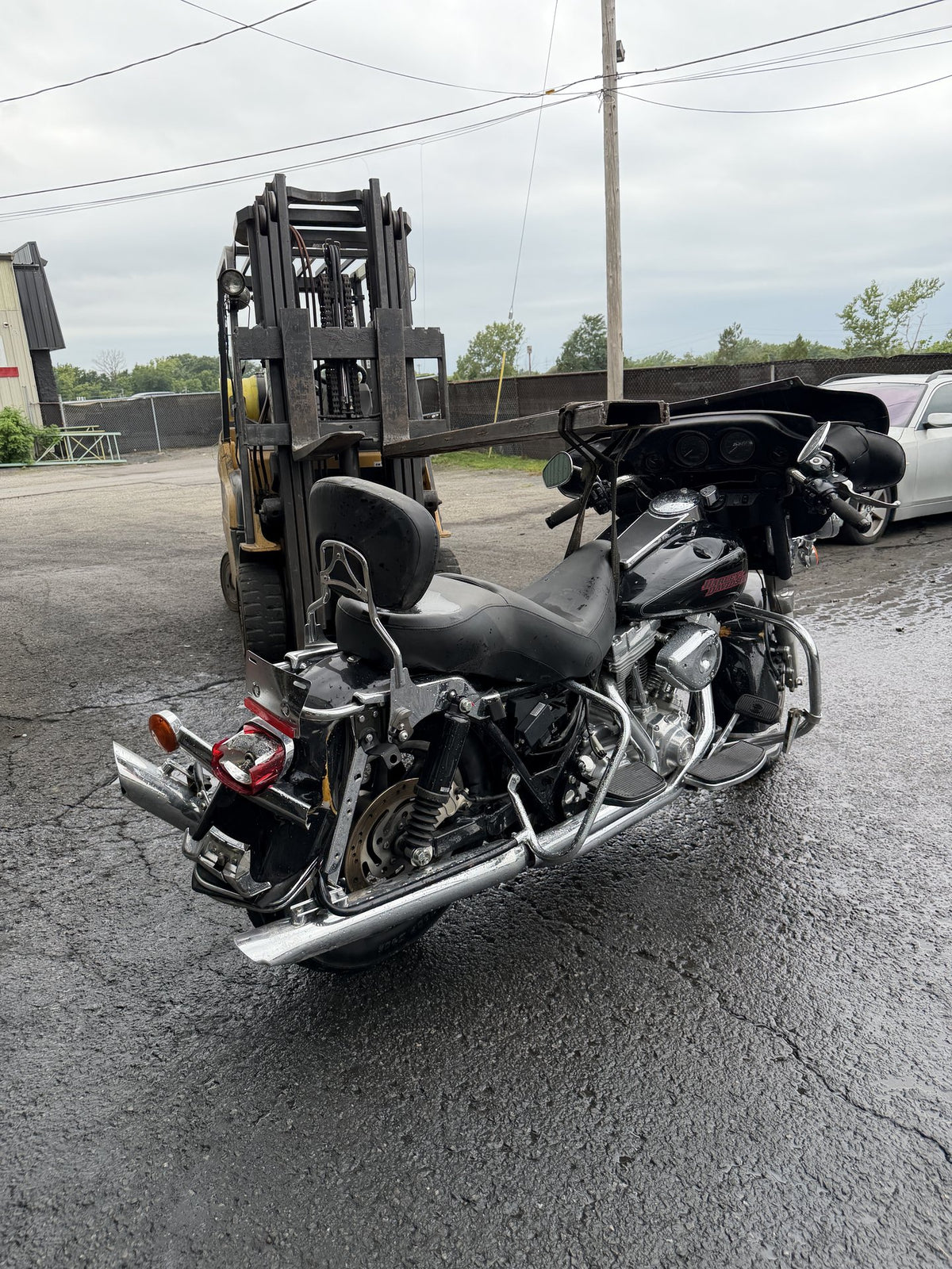1999-2006 Harley-Davidson Electra Glide FLHT Touring