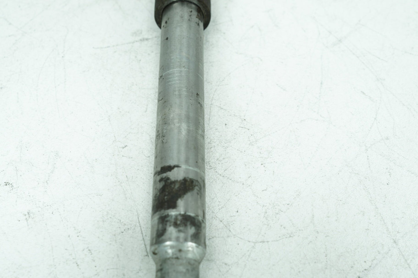 1999 - 2006 Harley-Davidson Touring Electra Glide Front Wheel Axle Bolt Shaft 43364-00