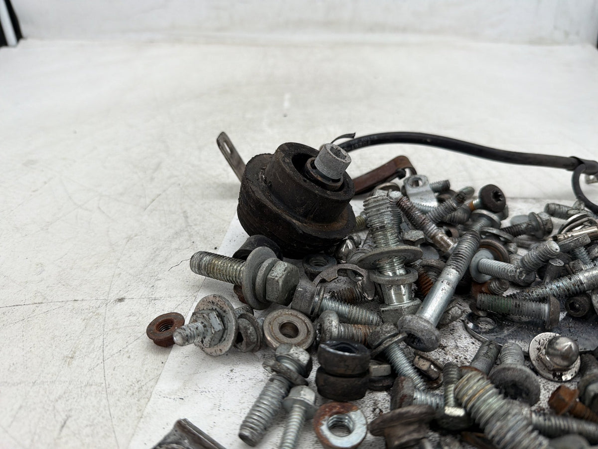 2015 Harley Electra Glide Touring Ultra OEM Hardware Bolts Nuts & Brackets