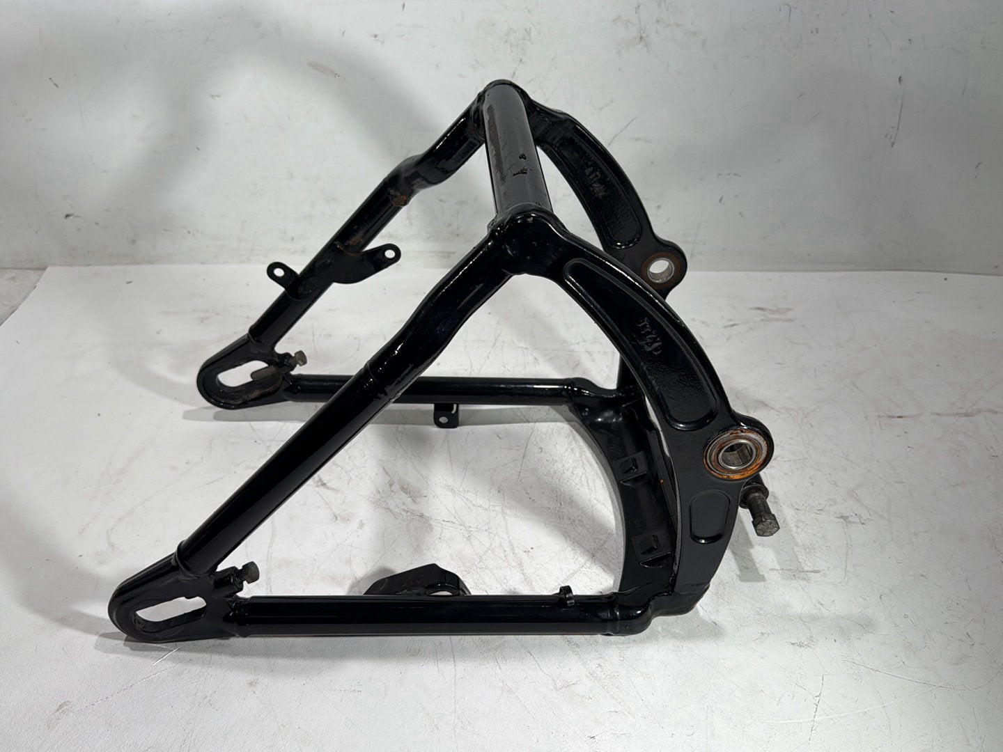 2011 Harley Heritage Softail Classic FLSTC OEM Rear Fork Swingarm Swing Arm