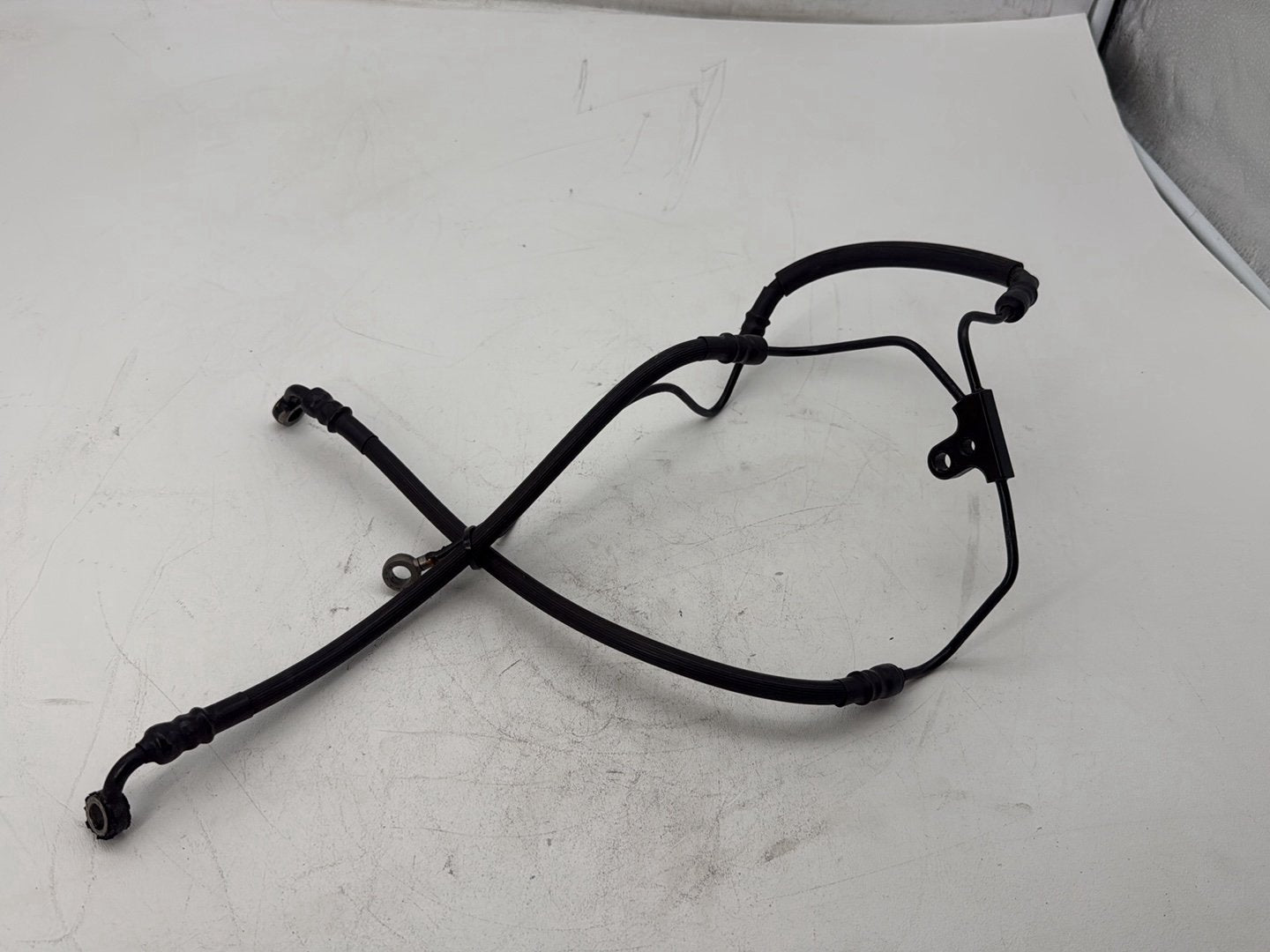 2007 Harley Touring FLHTP Electra Glide Police OEM Front Brake Hose Line Pipe