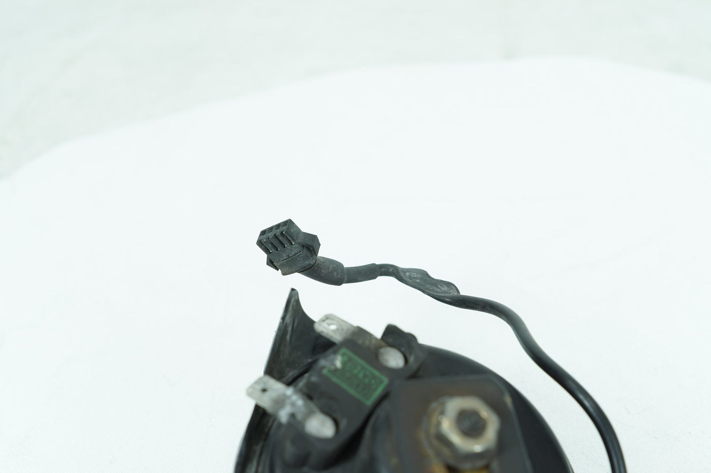 2007 - 2012 Harley-Davidson Touring Road Glide Signal Horn Klaxon Beep 69060-90F