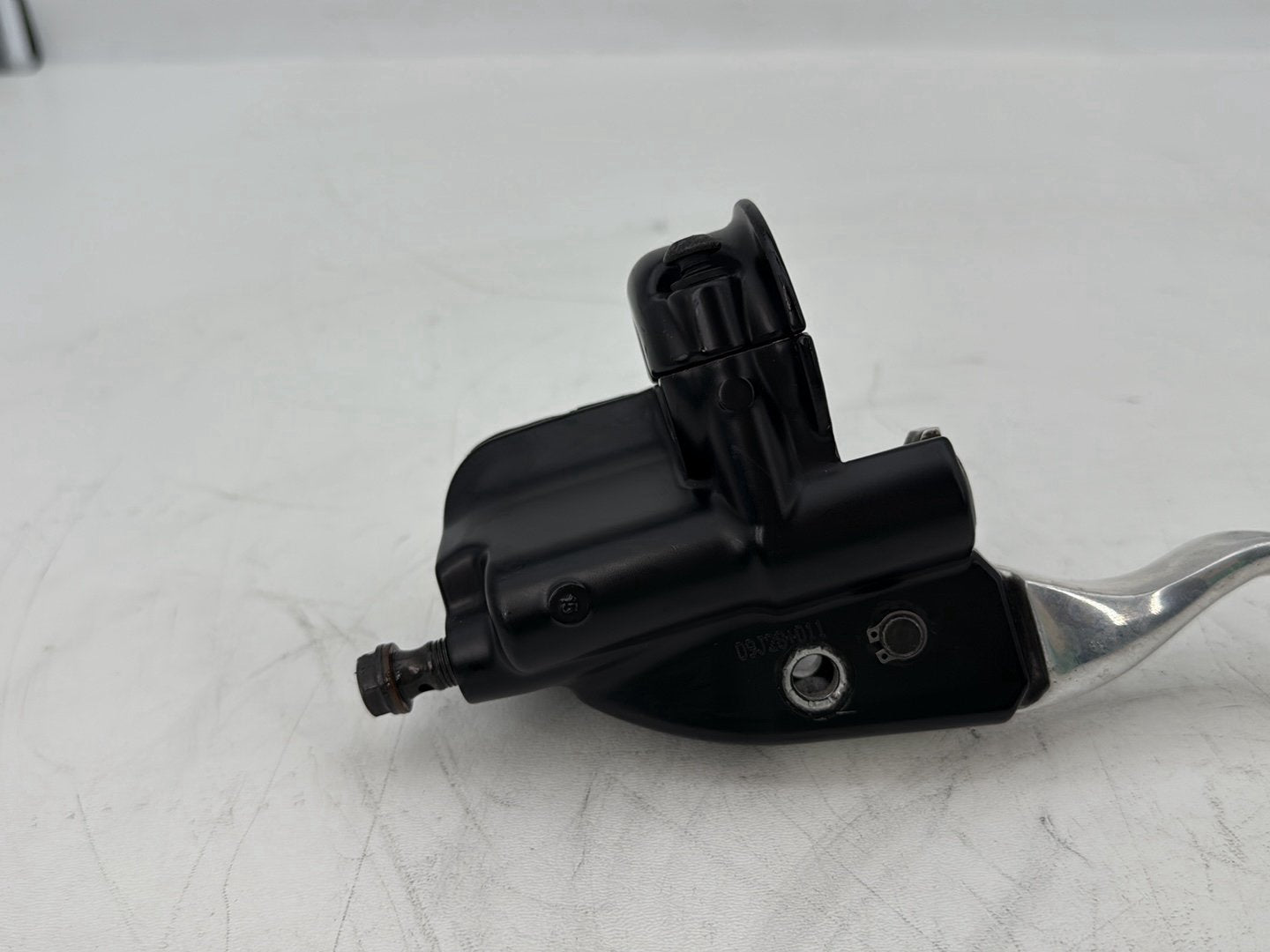 2007 - 2016 Harley-Davidson Touring Electra Glide Ultra Front Right Brake Lever Master Cylinder