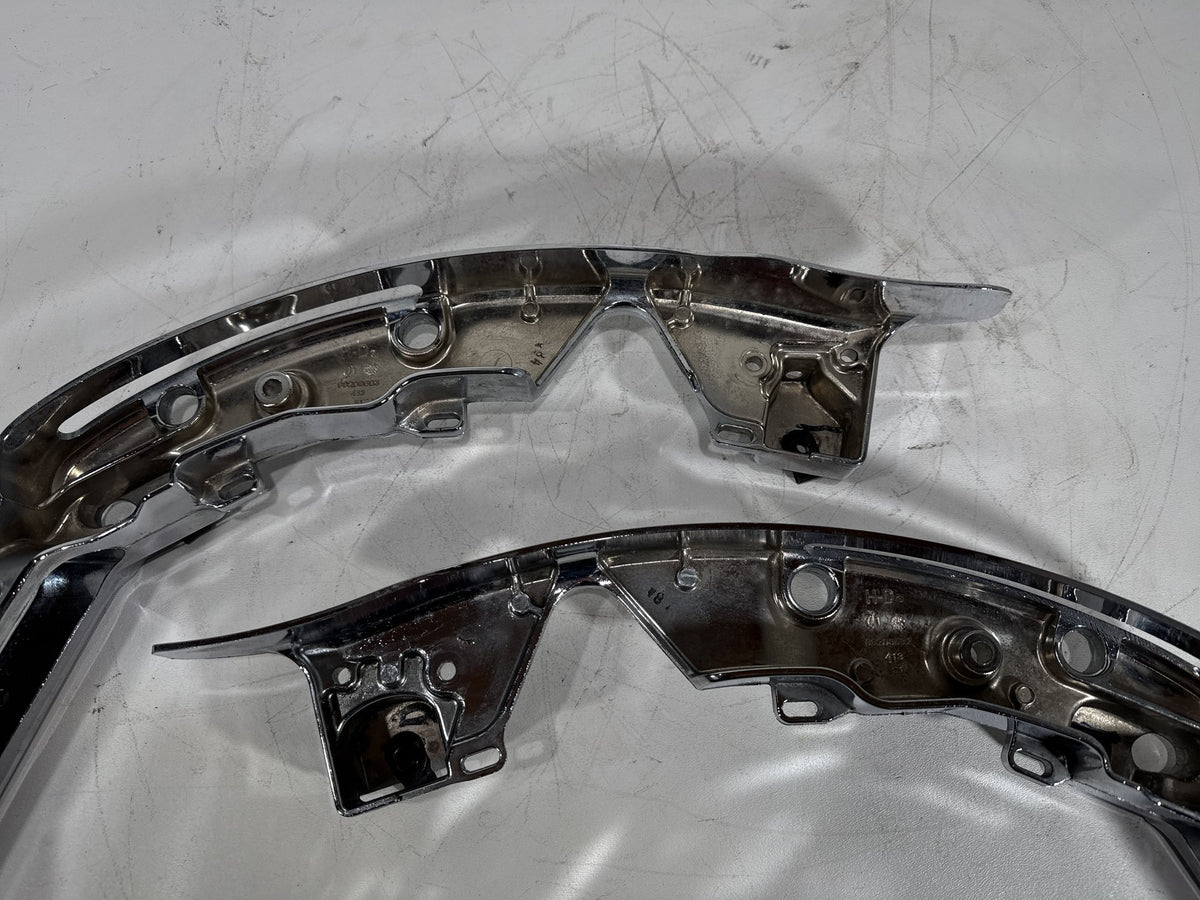 14 Harley Electra Touring Ultra OEM Left Right Saddlebag Fender Struts Brackets