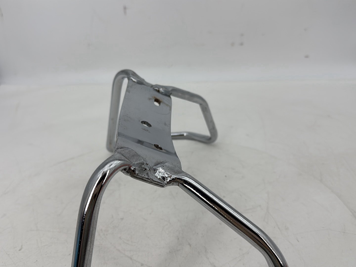 1999 - 2006 Harley-Davidson Touring Electra Glide Rear Passenger Handrail Grab Bar Hand Rail  	91583-99