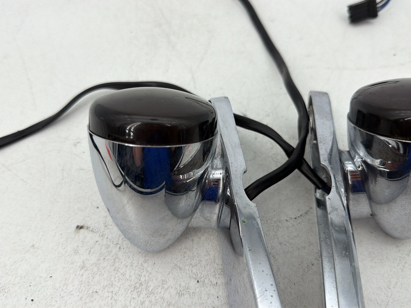 2007 - 2012 Harley-Davidson Touring Street Glide Front Left Right Turn Signal Indicators 69278-06