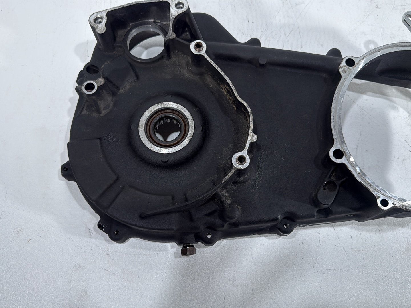 2018 Harley Electra Glide Touring Ultra FLHTCU OEM Inner Primary Clutch Cover