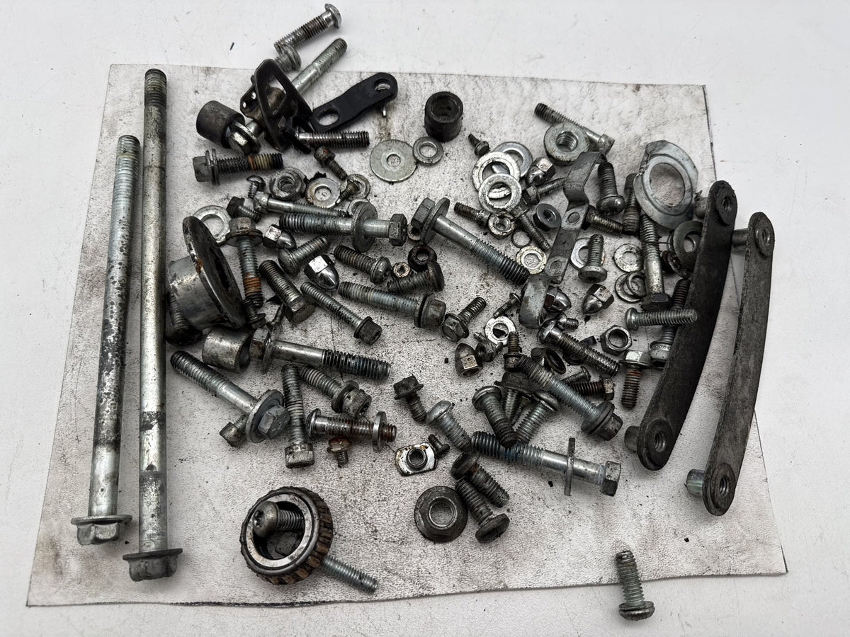 2008 Harley Softail Custom FXSTC OEM Hardware Bolts Nuts & Brackets