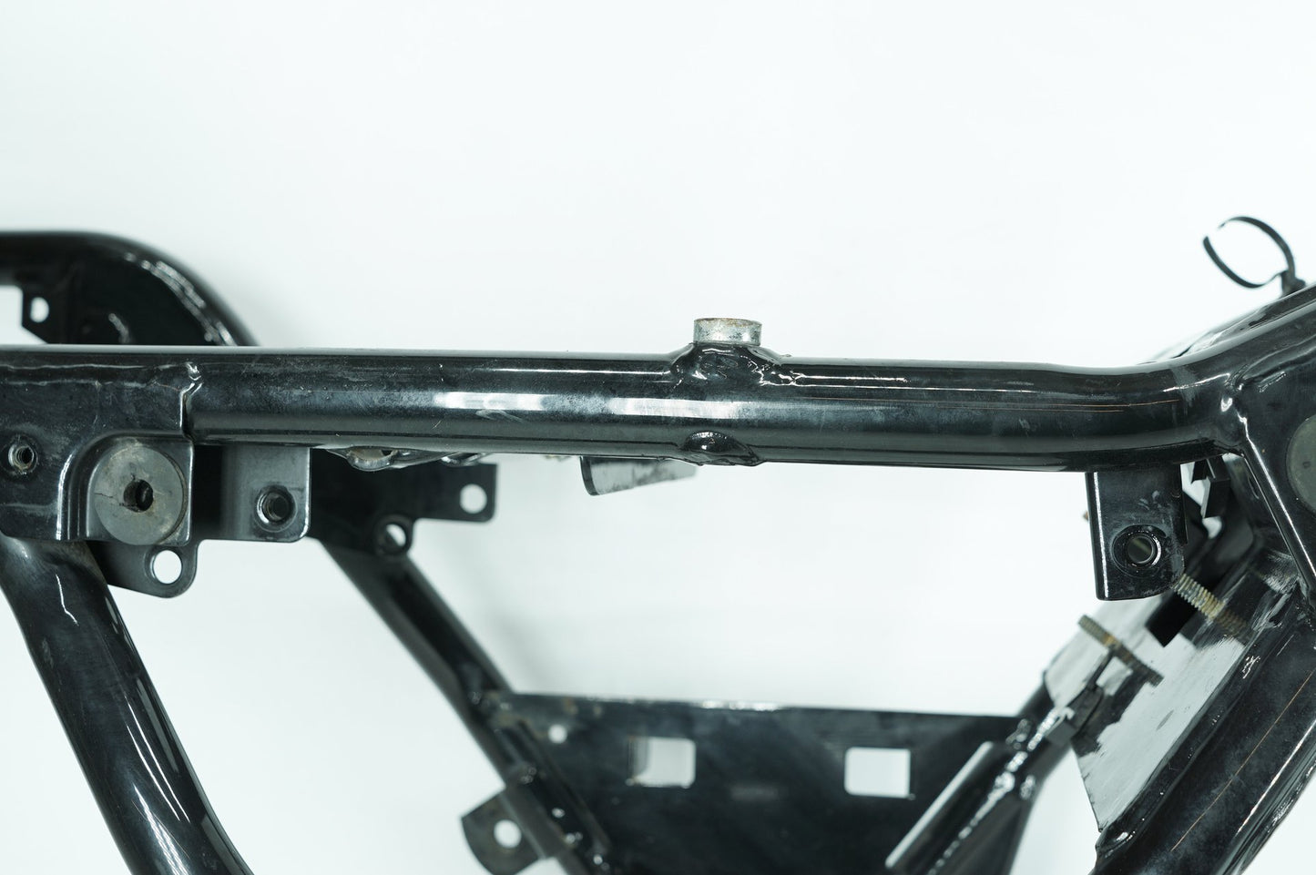 1999 - 2006 Harley-Davidson Touring Electra Glide Classic Body Main Frame Chassis SLVG  	47900-02A