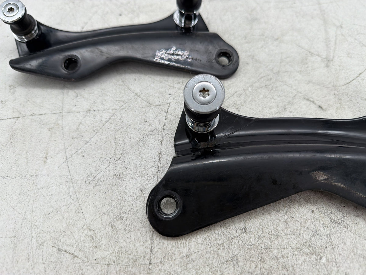 2010 Harley Electra Glide Touring Ultra OEM 4 Point Detachable Docking Hardware