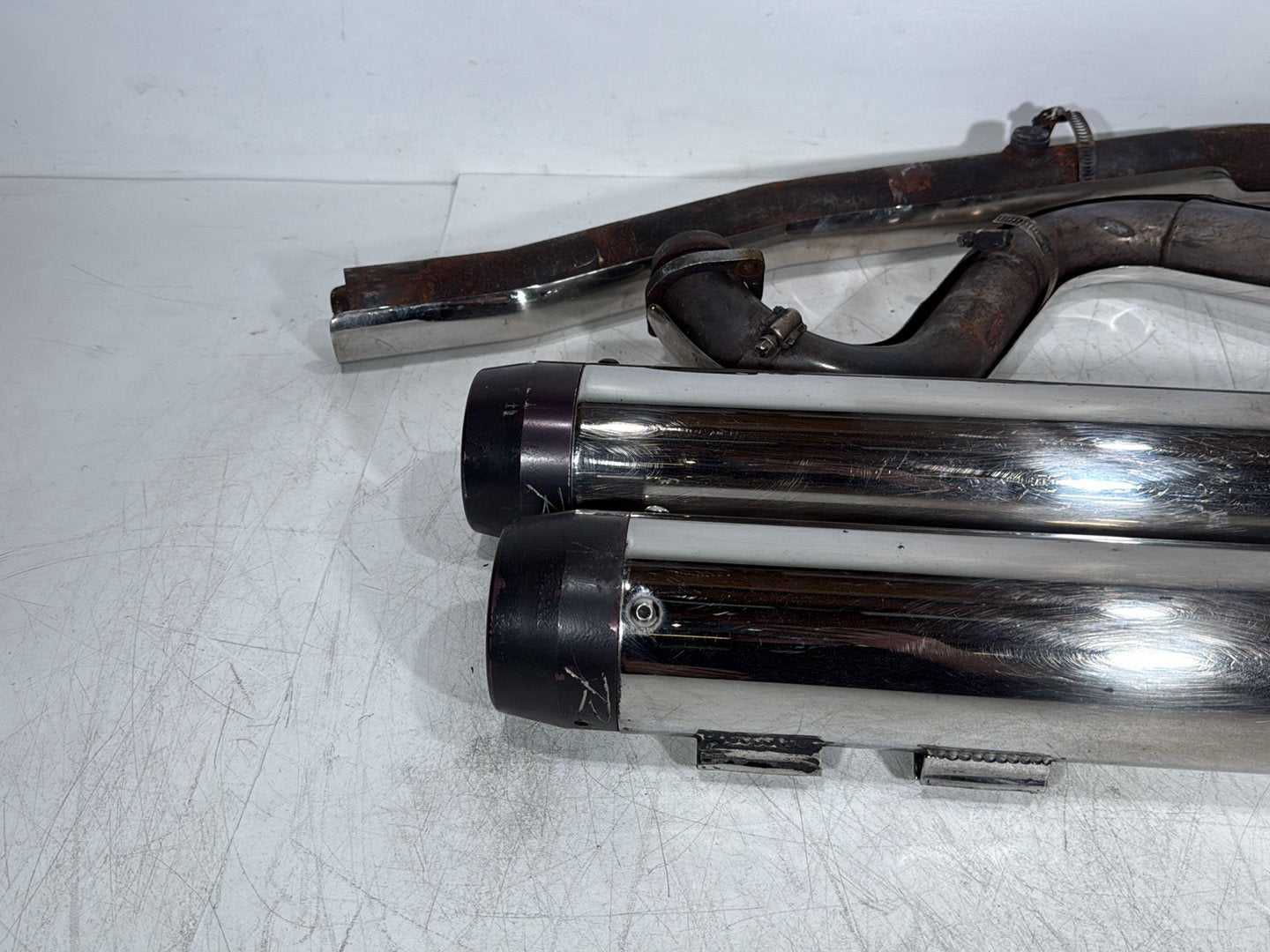 2006 Harley Touring FLHRI Road King OEM Exhaust Header Pipes Muffler