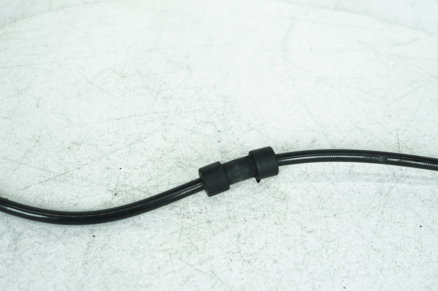 2007 - 2017 Harley-Davidson Dyna Street Bob Rear Brake Hose Line Pipe NON-abs A076792