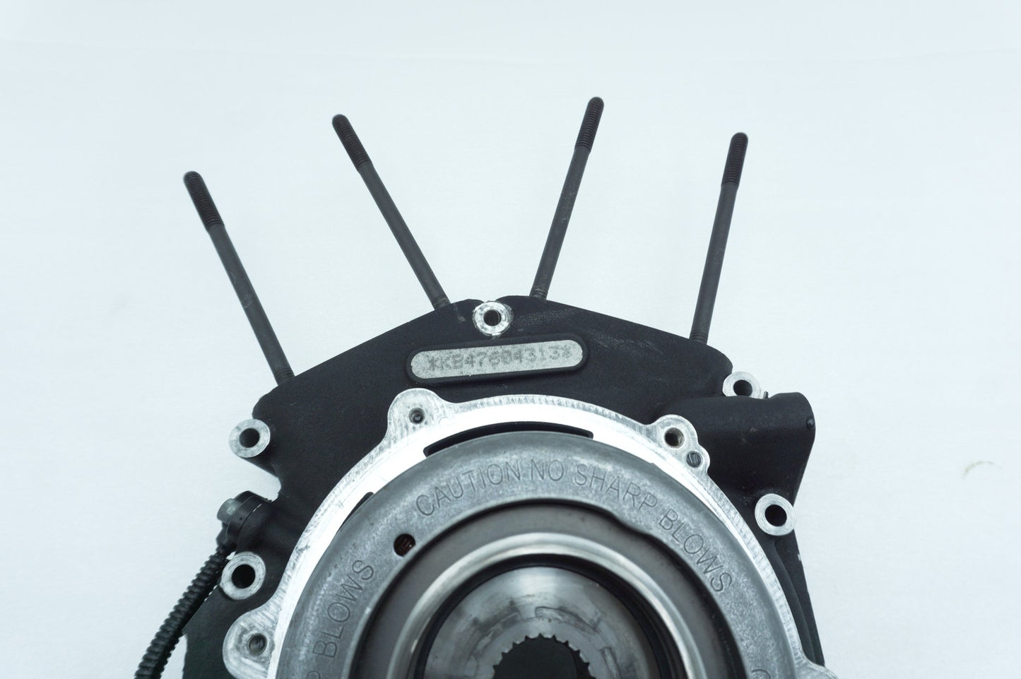 2007 - 2011 Harley-Davidson Touring Street Glide Crankcase Shaft Engine Motor Cover 24649-06
