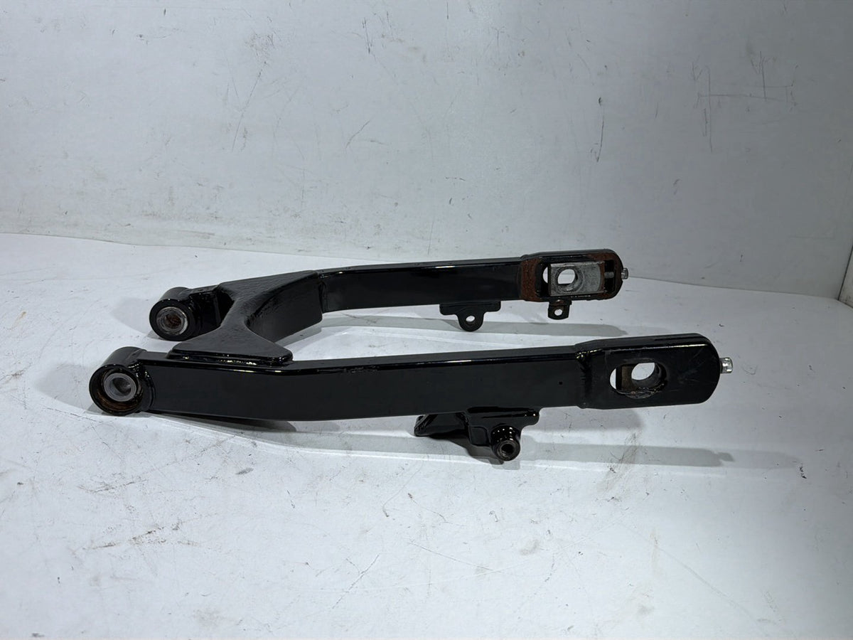2007 Harley Dyna Street Bob FXDBI OEM Rear Fork Swingarm Swing Arm
