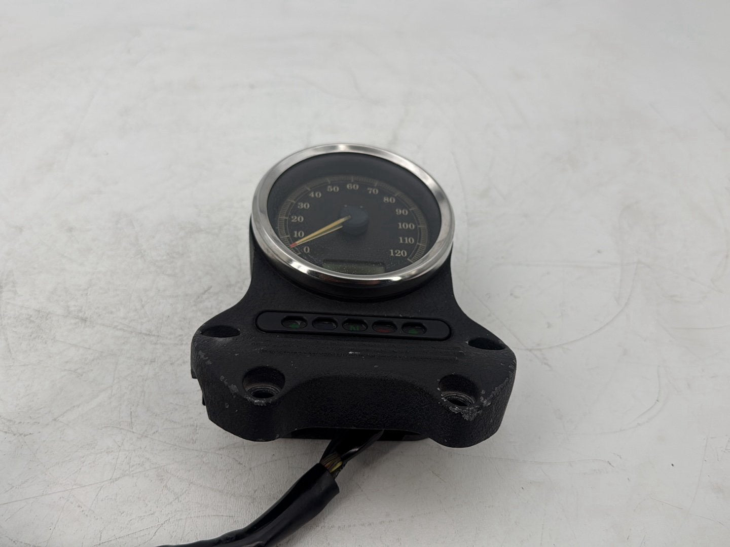 1999 - 2006 Harley-Davidson Dyna Super Glide Speedo Speedometer Gauge Cluster 67025-04