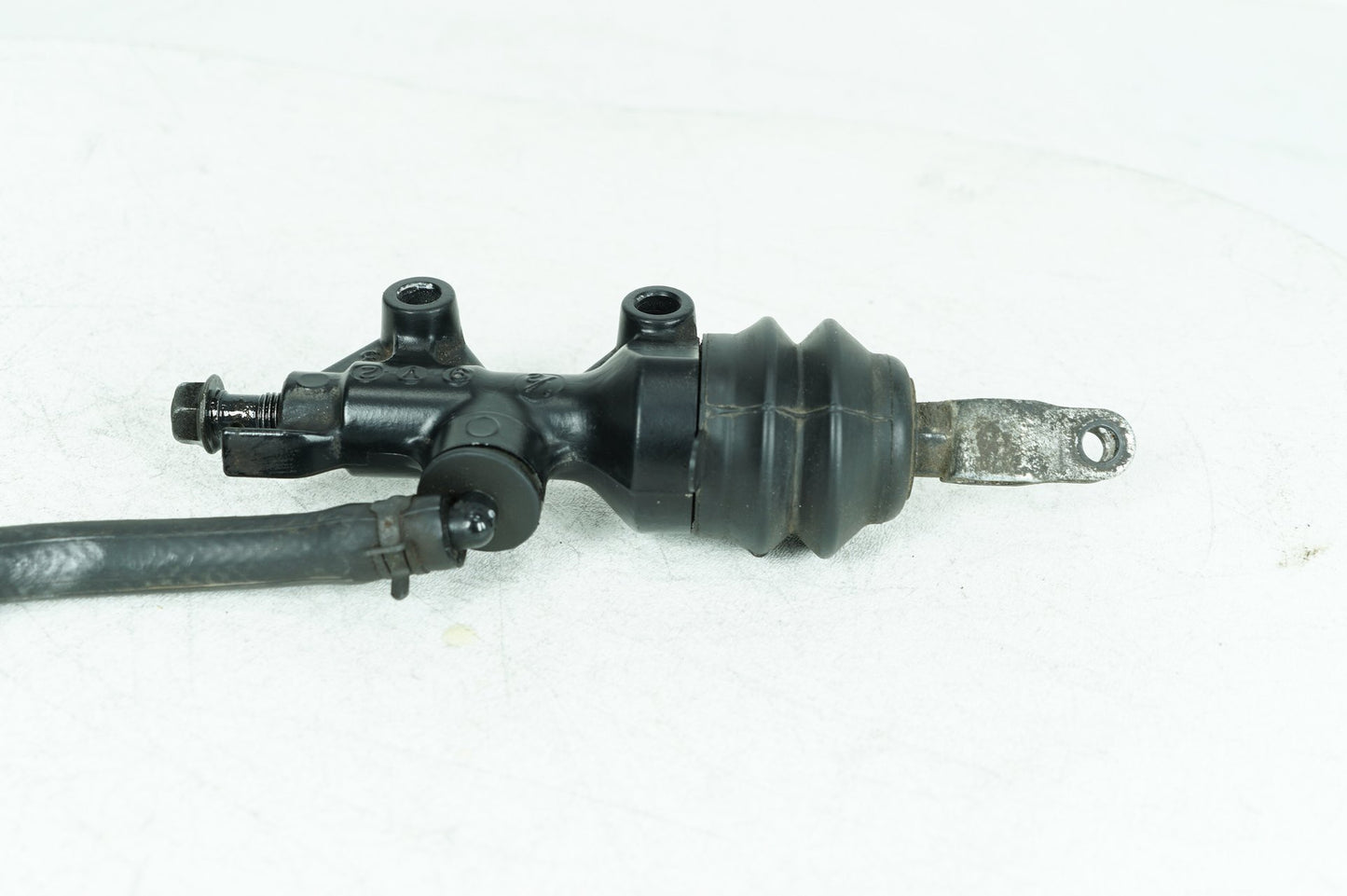 2004 - 2022 Harley-Davidson Sportster Iron 883 Rear Brake Master Cylinder Bottle Brake Line  	42521-07
