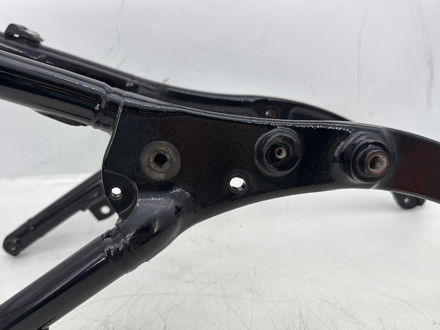 2012 Harley Street Glide Touring FLHX OEM Rear Back Sub Frame Rail Bar 48079-09BHP