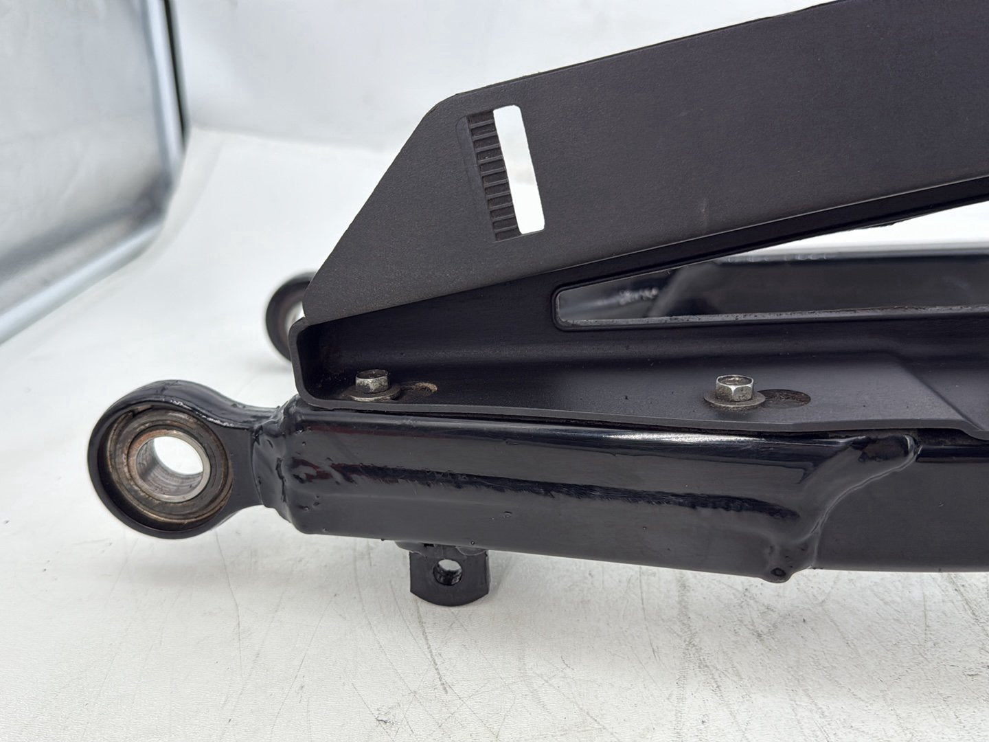 2008 Harley Sportster XL883L 883 Low OEM Rear Fork Swingarm Swing Arm