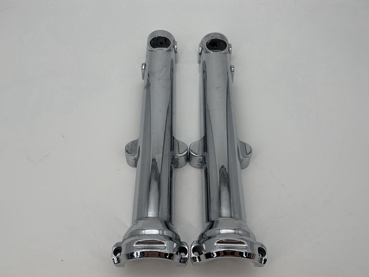1999 - 2006 Harley-Davidson Dyna Low Rider Front Left & Right Fork Legs Sliders Chrome