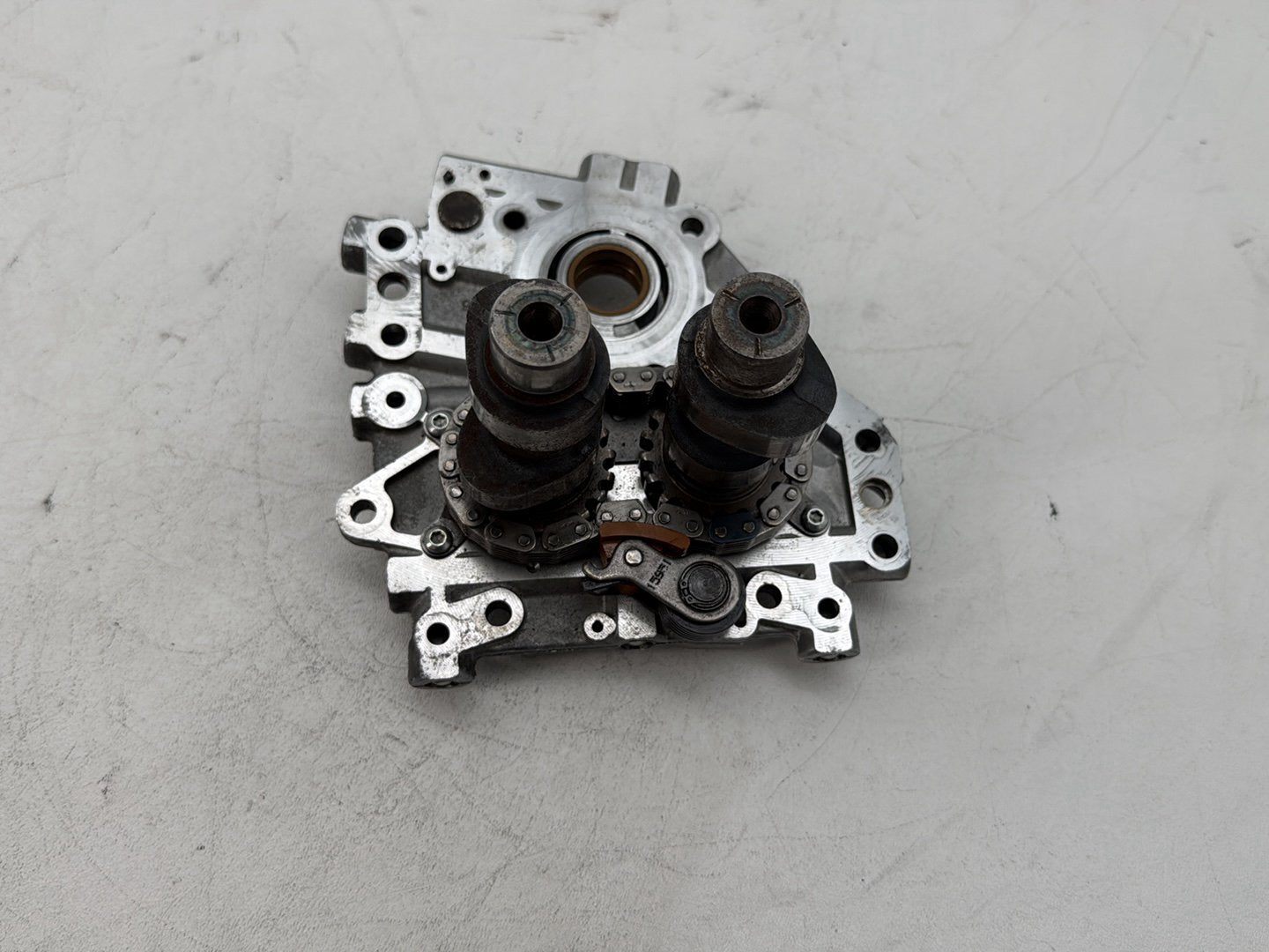 2006 Harley Touring FLHTCI Electra Glide Classic OEM Engine Motor Cam Support Camshaft Plate