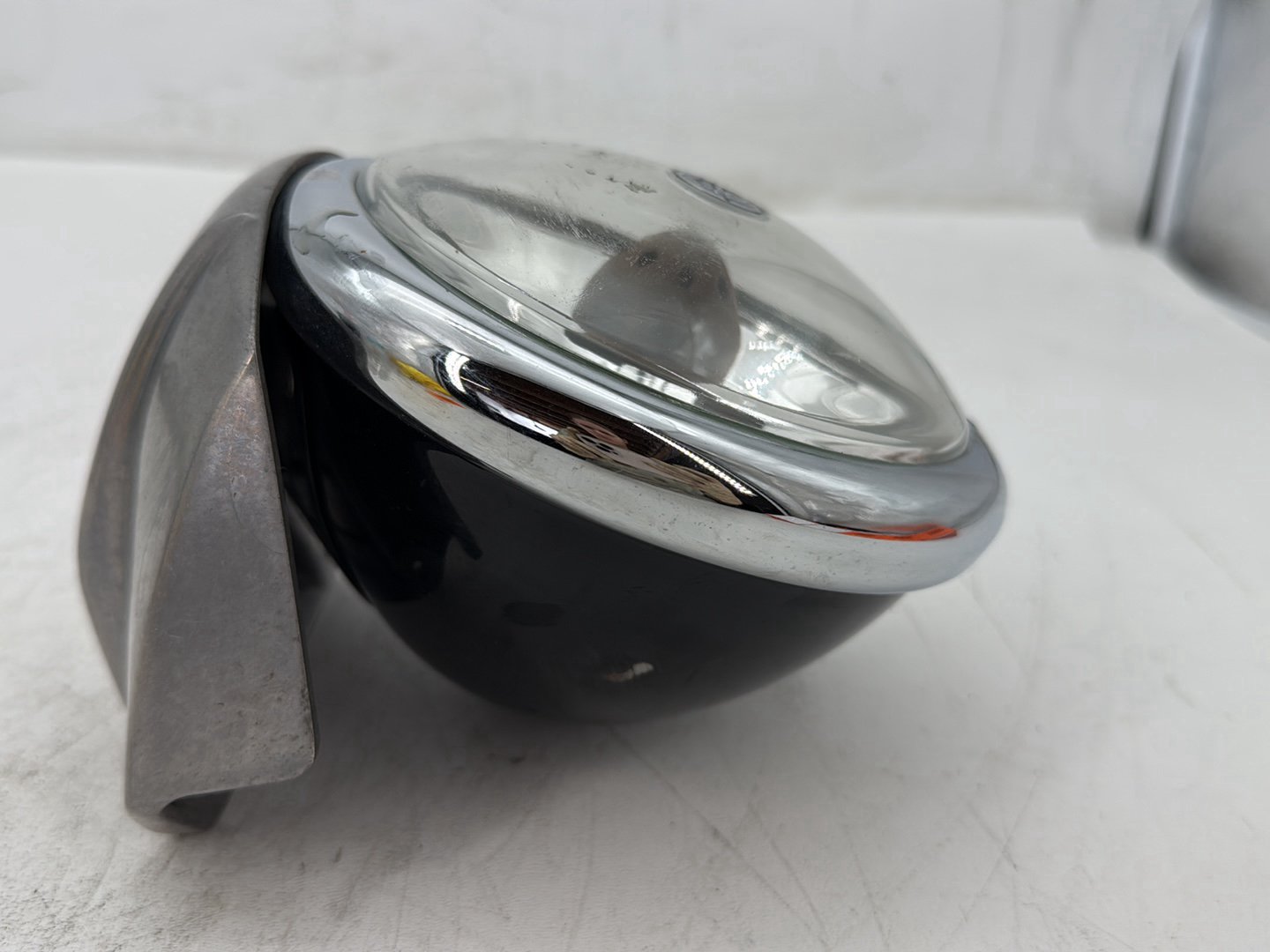 2009 Harley Sportster 883 Low XL883L OEM Headlight Headlamp Head Light Halogen
