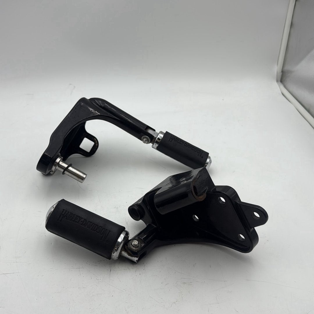 1999 - 2006 Harley-Davidson Softail Night Train Left & Right Driver Step Foot Rest Pegs  	42507-00B
