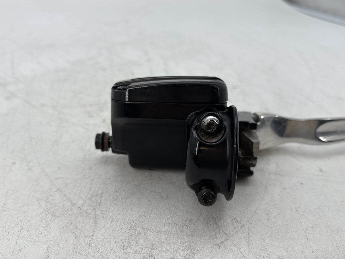 2018 Harley Electra Glide Touring Ultra Front Right Brake Lever Master Cylinder