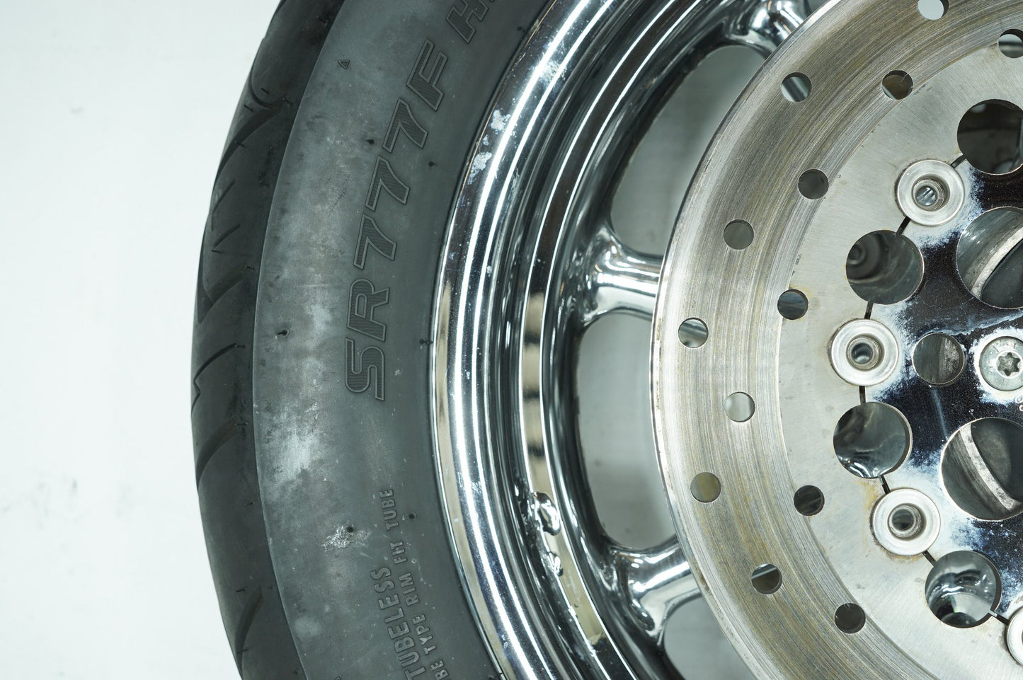 2007 - 2012 Harley-Davidson Touring CVO Electra Screamin Eagle Front Wheel Rim Tire 130/90B16