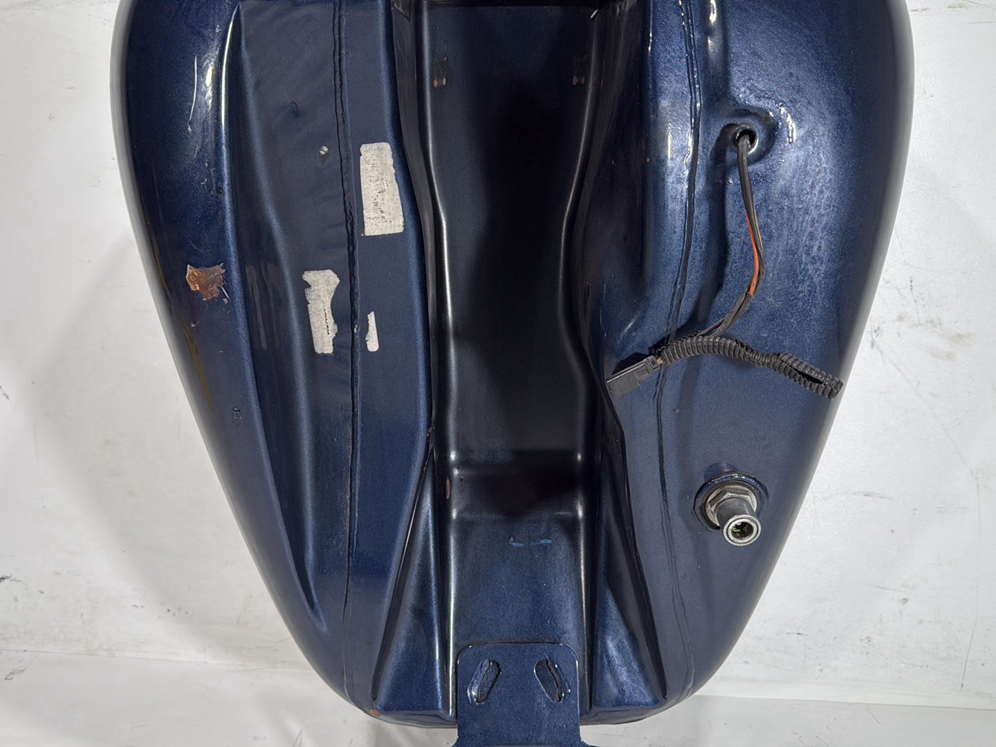 2008 Harley Road King Touring FLHR OEM Fuel Gas Tank Gasoline Reservoir