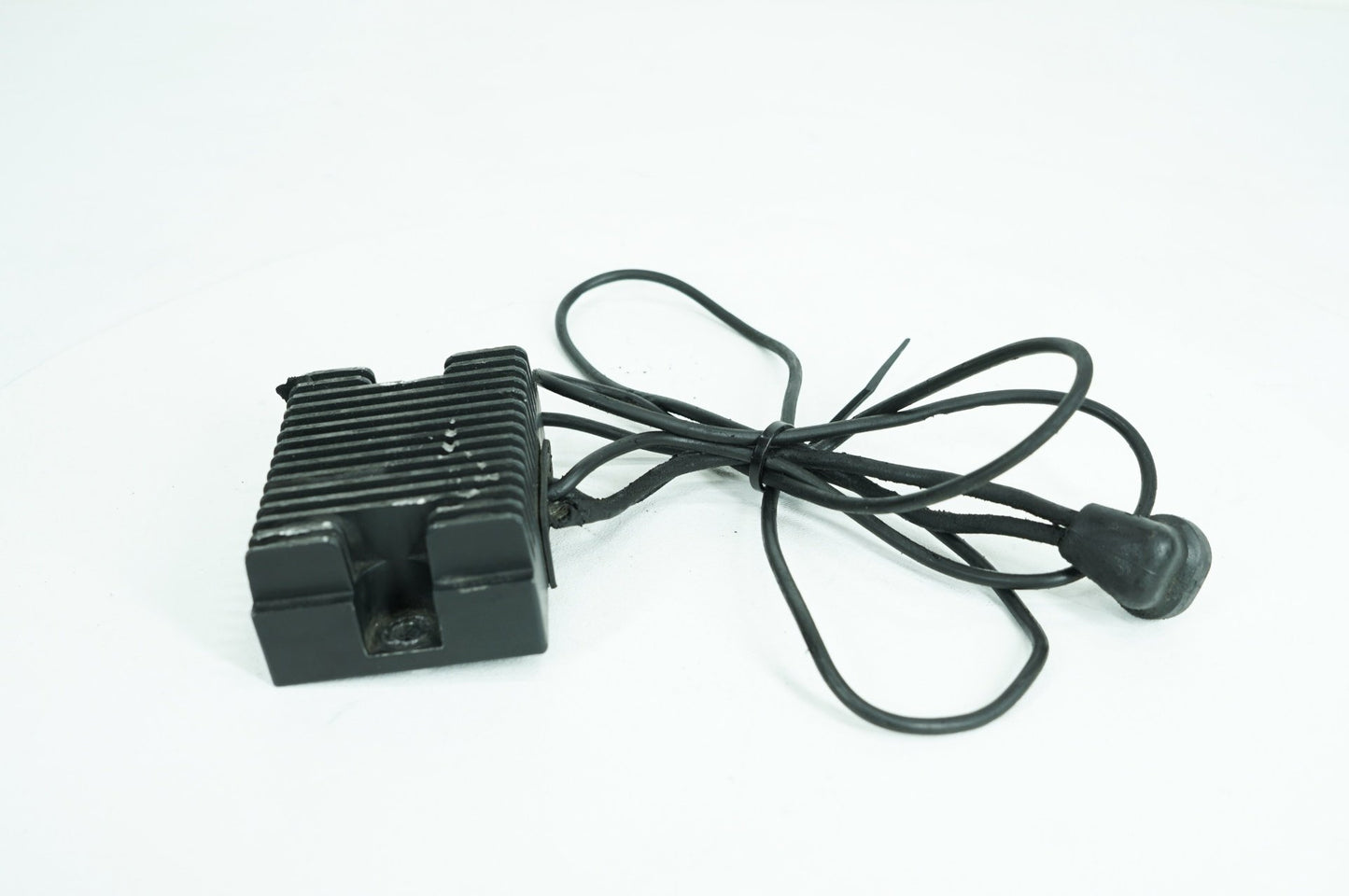 1984 - 1998 Harley-Davidson Touring Electra Glide Classic Voltage Regulator Rectifier  74519-88A