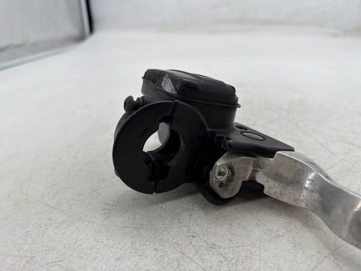 11 Harley Street Glide Touring FLHX-103 OEM Rear Brake Master Cylinder Reservoir