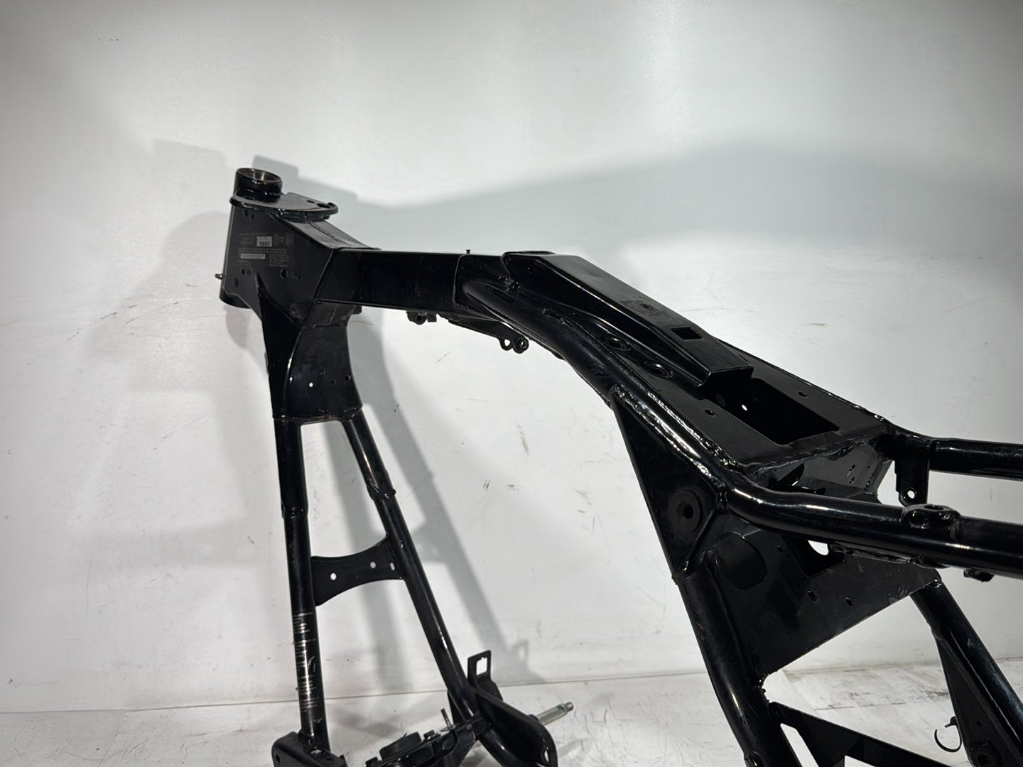 2007 Harley Street Glide Touring FLHX OEM Body Main Frame Chassis SLVG