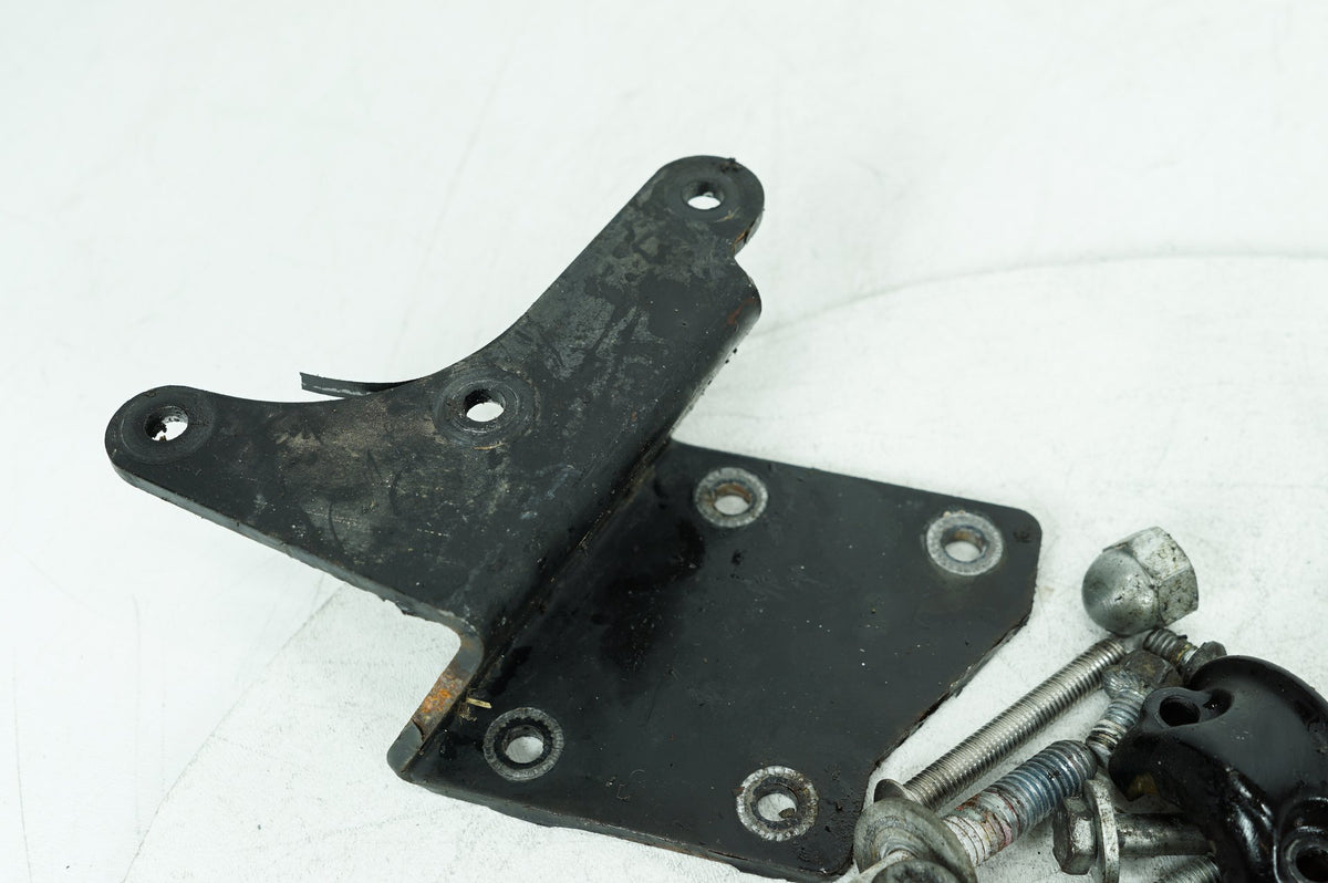 2015 Harley-Davidson Dyna FXDB - Hardware Bolts Nuts & Brackets
