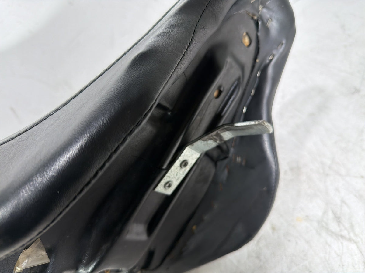 2004 Harley Electra Glide Screamin Eagle OEM Passenger Rider Driver Seat Saddle