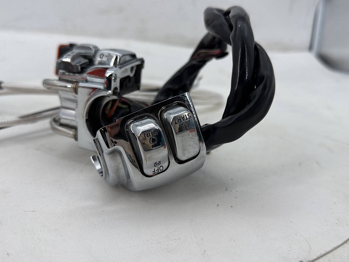 2005 Harley Road Glide Touring FLTRI OEM Right Engine Start Kill Switches Controls