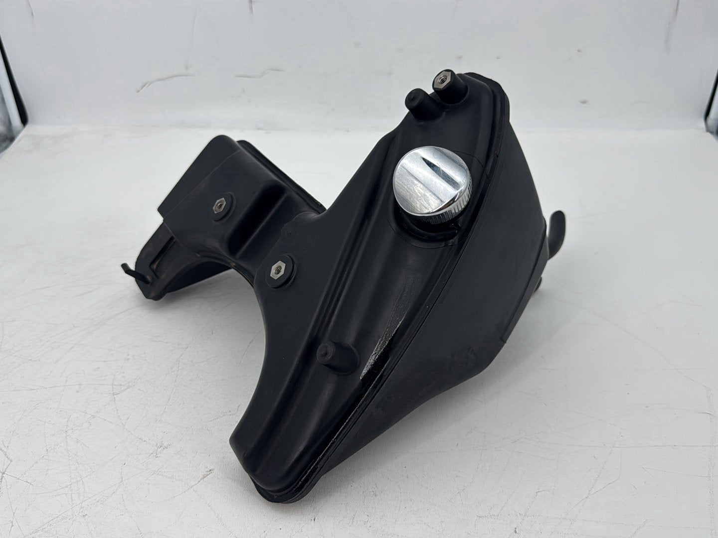 2009 Harley Sportster XL1200 L Low Oil Tank Reservoir Bottle Canister & Dipstick