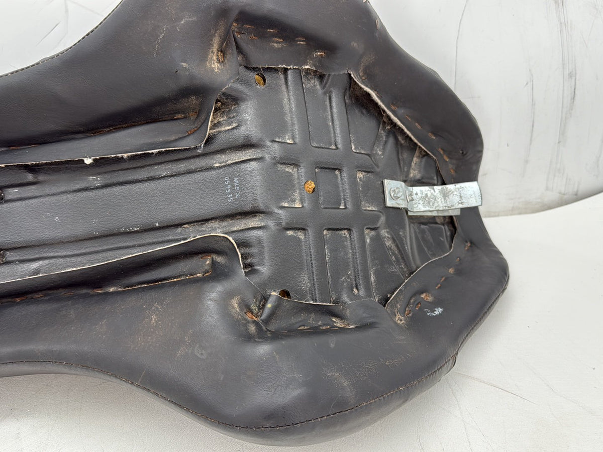 2007 Harley Road King Touring FLHR OEM Passenger Rider Driver Seat Saddle