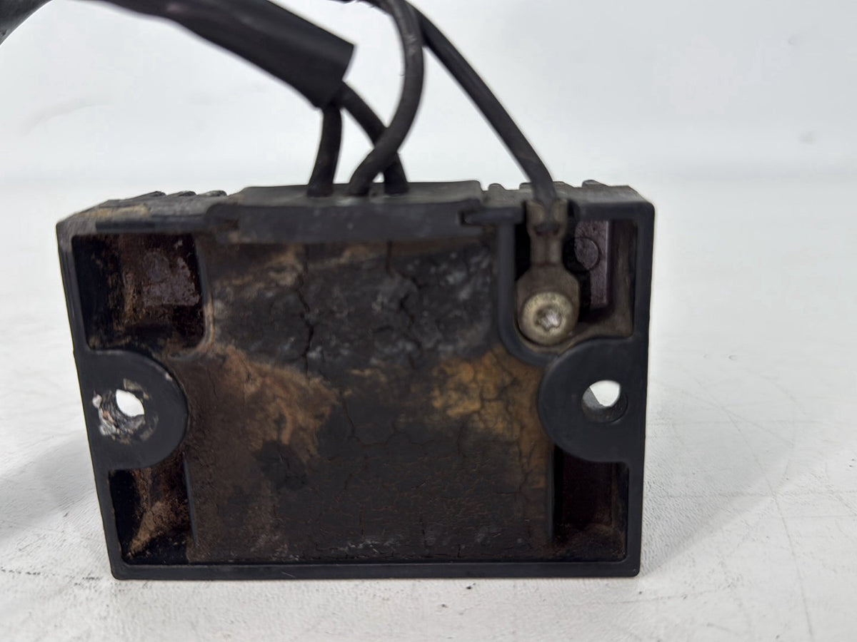 2005 Harley Sportster XL883C 883 Custom OEM Voltage Regulator Rectifier 74523-04