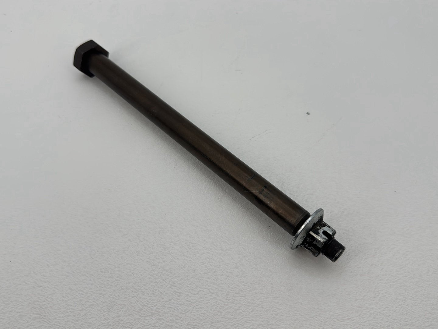 1999 - 2006 Harley-Davidson Dyna Wide Glide Rear Fork Swingarm Pivot Bolt Shaft 47817-90