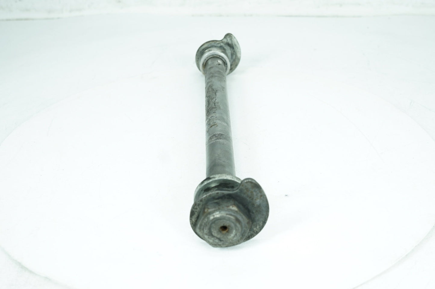 2007 - 2013 Harley-Davidson Touring Electra Glide Classic Rear Wheel Axle Bolt Shaft 41056-09
