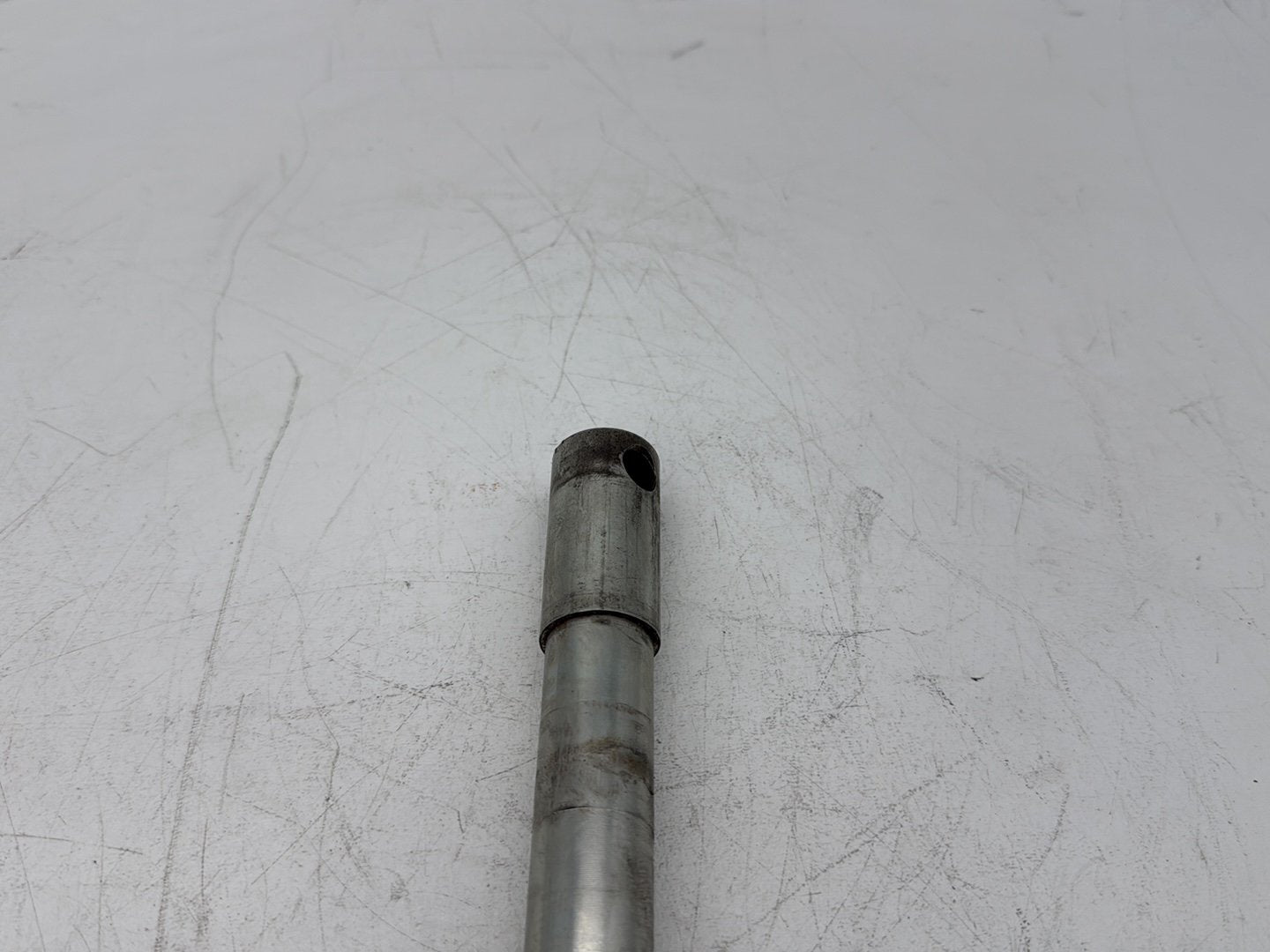 2005 Harley Touring FLHRCI Road King Classic OEM Front Wheel Axle Bolt Shaft