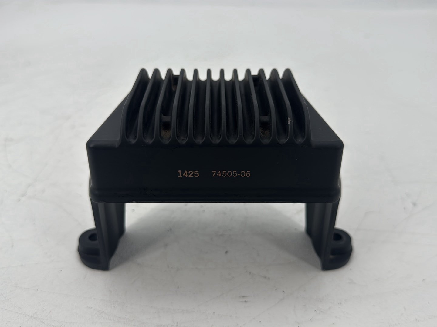 2008 Harley Touring FLHT Electra Glide OEM Voltage Regulator Rectifier 74505-06