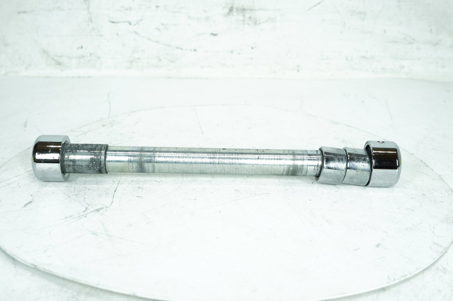 1999 - 2006 Harley-Davidson Touring Road King Classic Front Wheel Axle Bolt Shaft 43364-00
