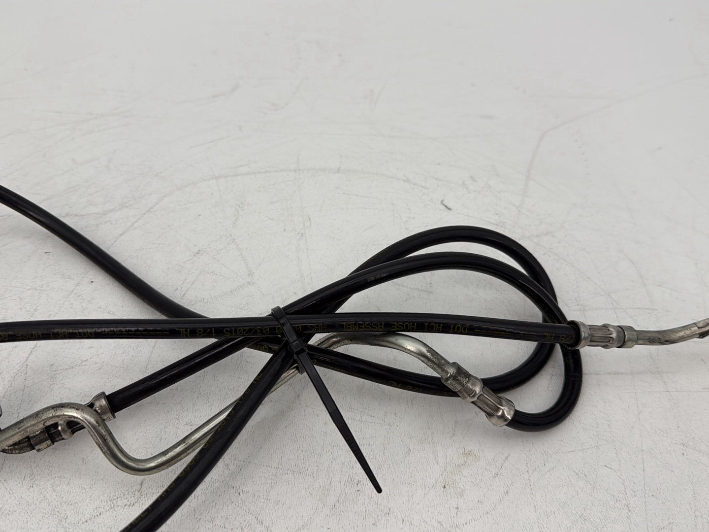 2015 Harley Touring FLHXS Street Glide OEM Front Brake Hose Line Pipe ABS