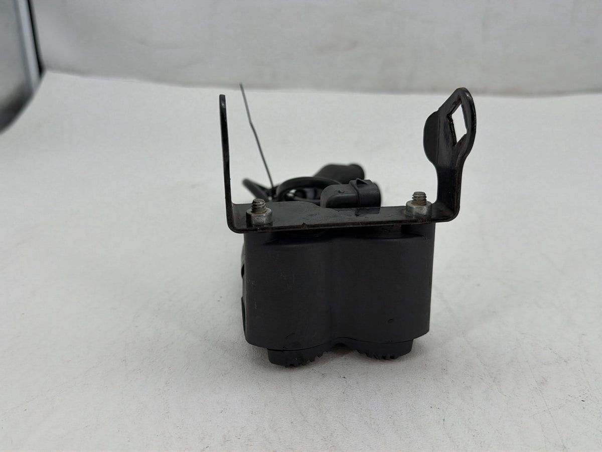 2005 Harley Electra Glide Touring Ultra OEM Ignition Coil Spark Plugs Cable