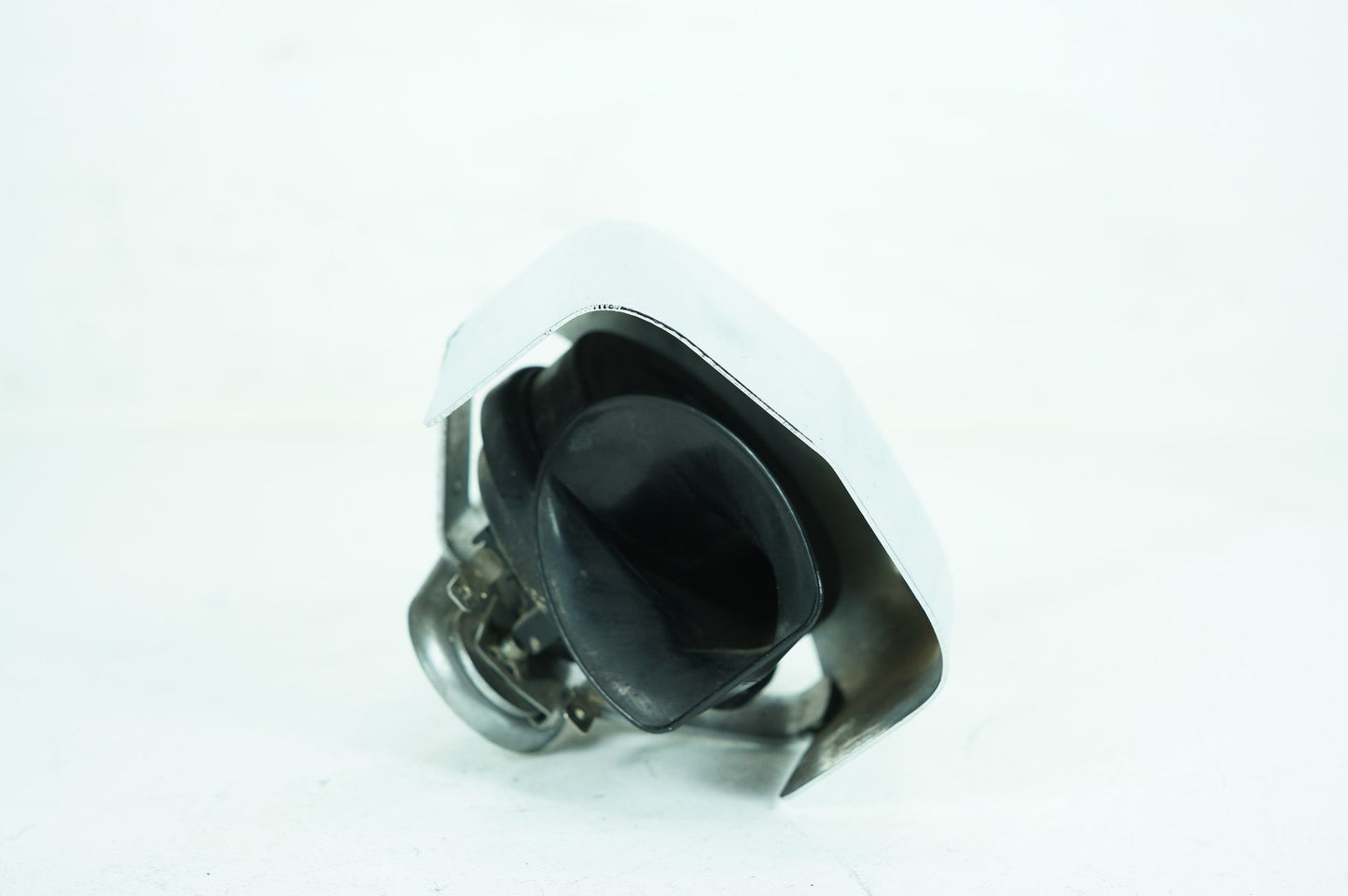 1999 - 2006 Harley-Davidson Softail Fat Boy Horn Signal Klaxon Chrome Cover 69012-93A