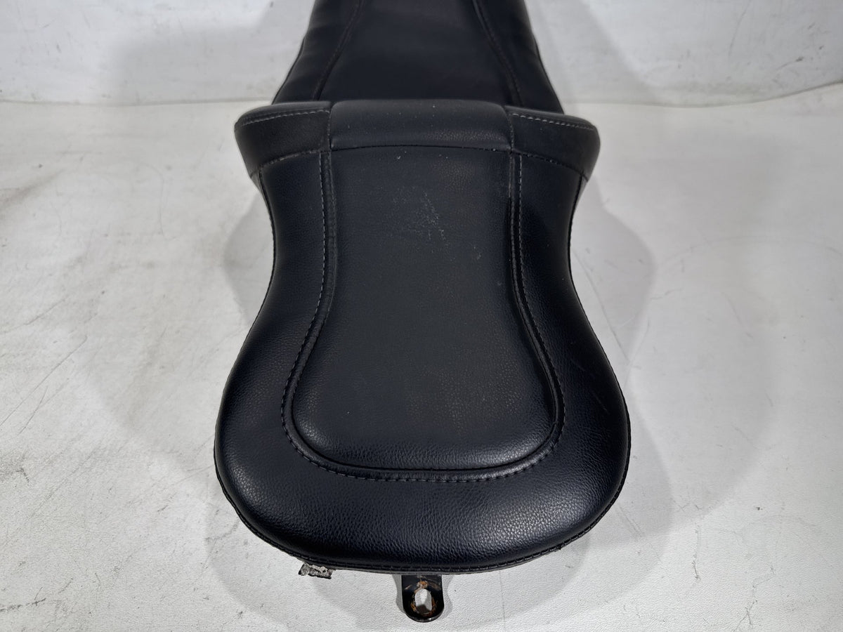 2005 Harley Dyna Wide Glide Passenger Rider Driver Seat Saddle SADDLEMAN Torn