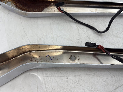 2005 Harley Dyna FXDWG Wide Glide OEM Rear Left Right Fender Struts Bracket & Turn Signal