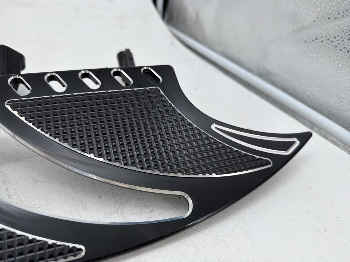 10 Harley Road King Touring Police Left Right Driver & Pass Floorboard Foot Rest