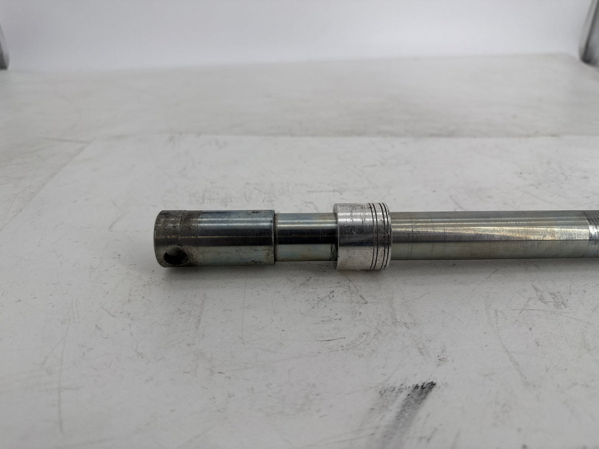 2013 Harley Street Glide Touring FLHX OEM Front Wheel Axle Bolt Shaft
